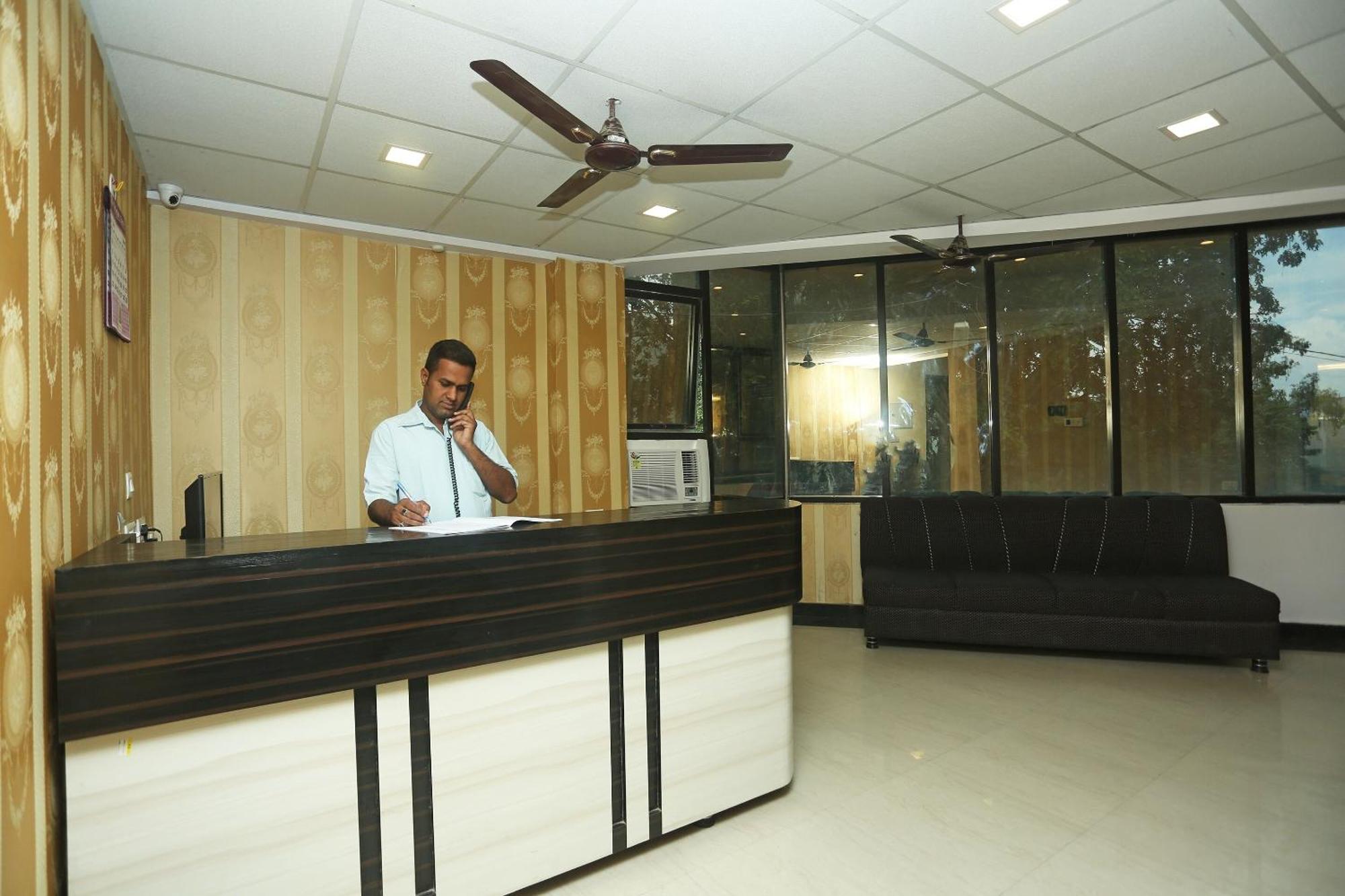 Hotel O Satyam Swagat Jawalapur Екстериор снимка
